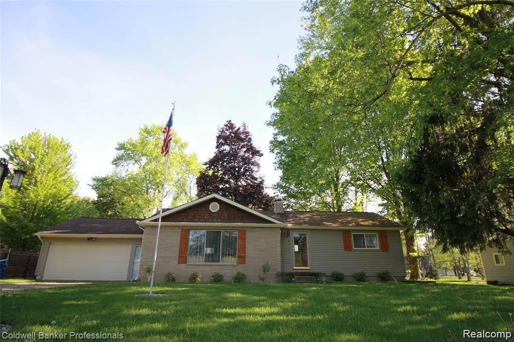 6479 Silver Lake Road Linden, MI 48451 - Photo 1 of 18