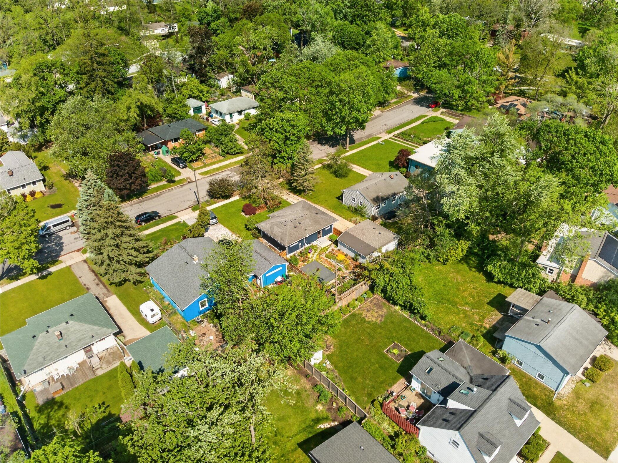 900 Pomona Road Ann Arbor, MI 48103 - Photo 56 of 60 57-900-Pomona-Rd-WindowStill