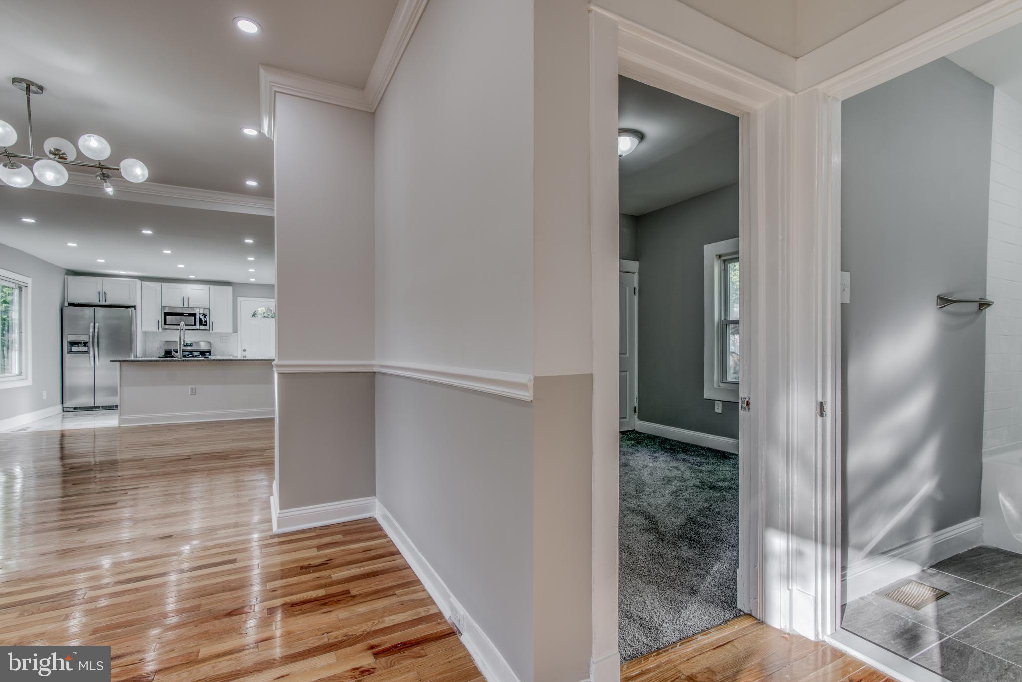 3118 Cedarhurst Road Baltimore, MD 21214 - Photo 4 of 56