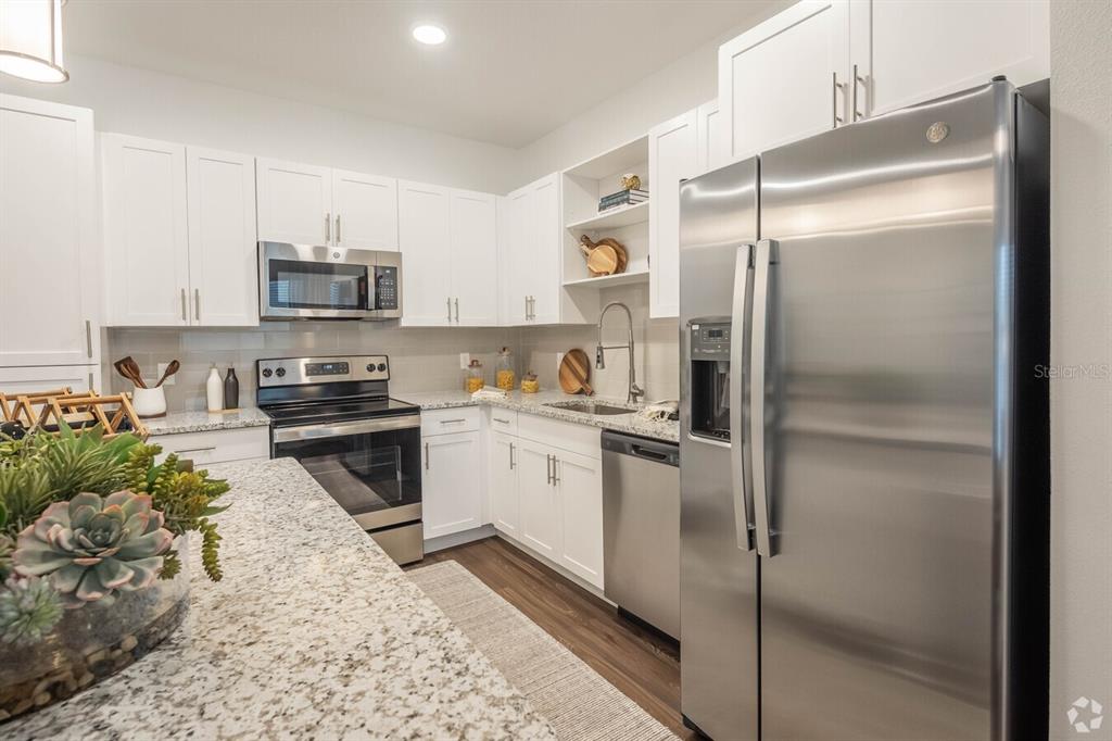 5291 Post Oak Boulevard Wesley Chapel, FL 33544 - Photo 5 of 35