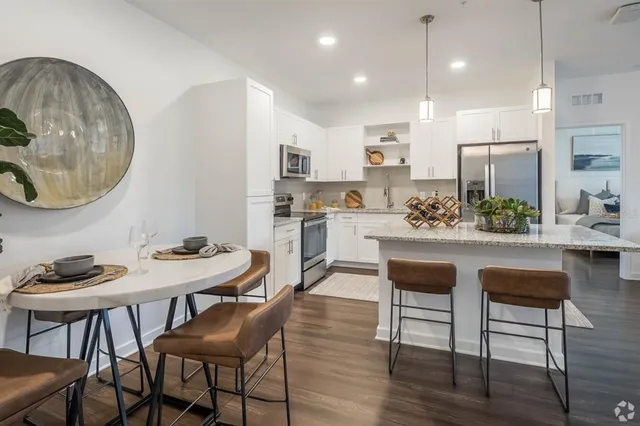 $1,977 | 5291 Post Oak Boulevard, Wesley Chapel, FL 33544