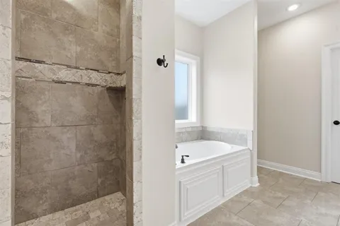 $310,000 | 1327 West Eagle's Nest, Lake Charles, LA 70611