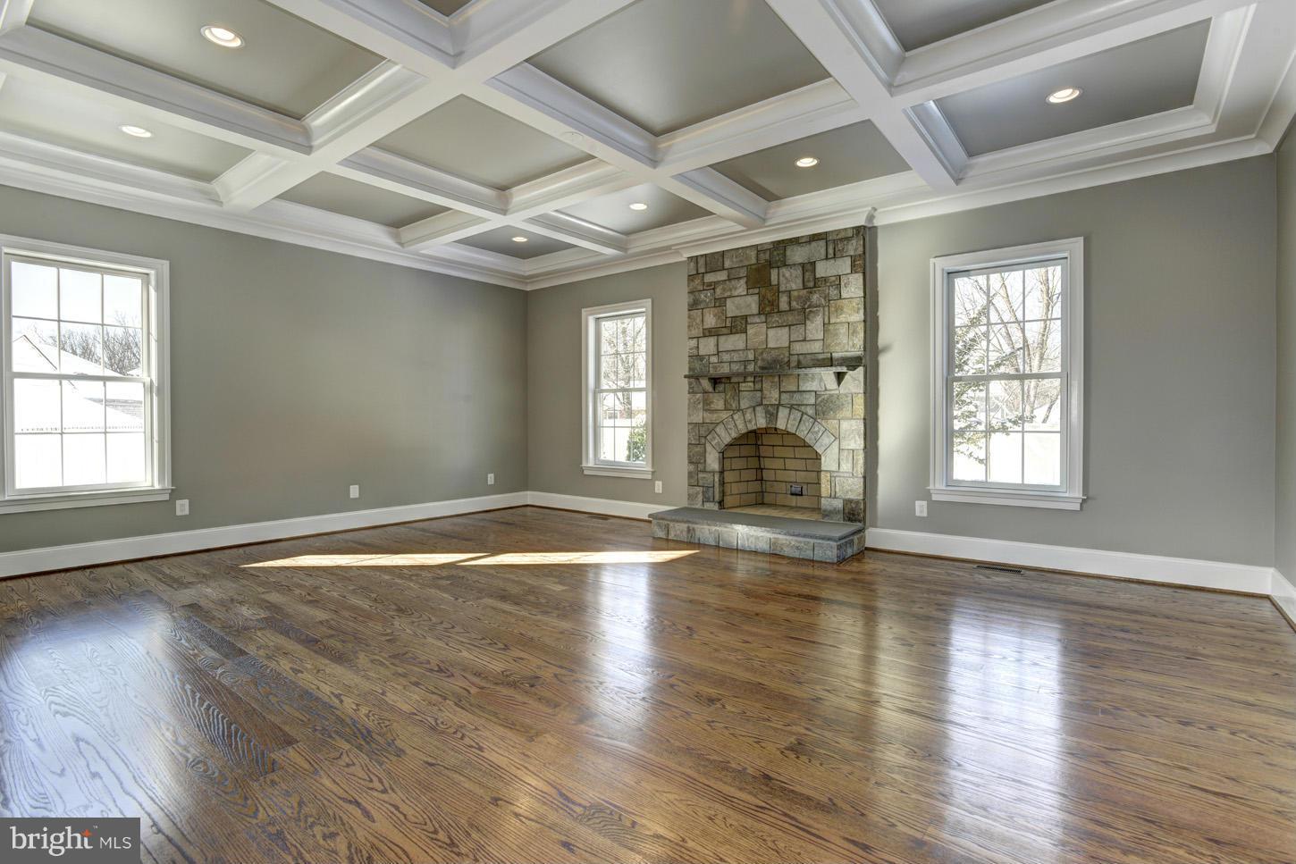 2108 Rockingham Street McLean, VA 22101 - Photo 11 of 30 Family Room
