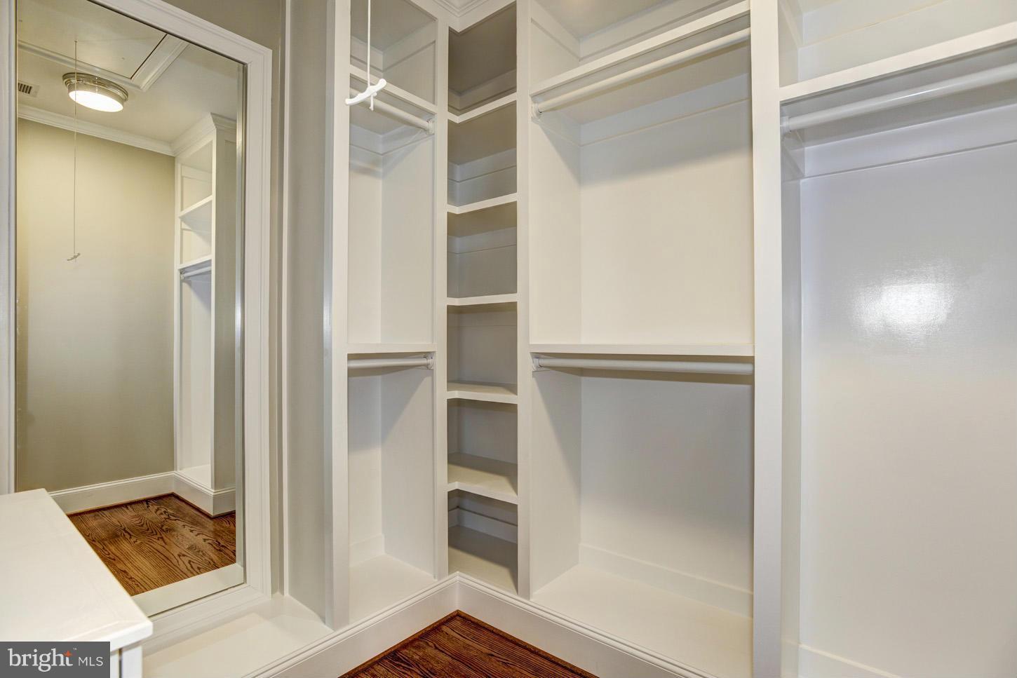 2108 Rockingham Street McLean, VA 22101 - Photo 17 of 30 Bedroom (Master)