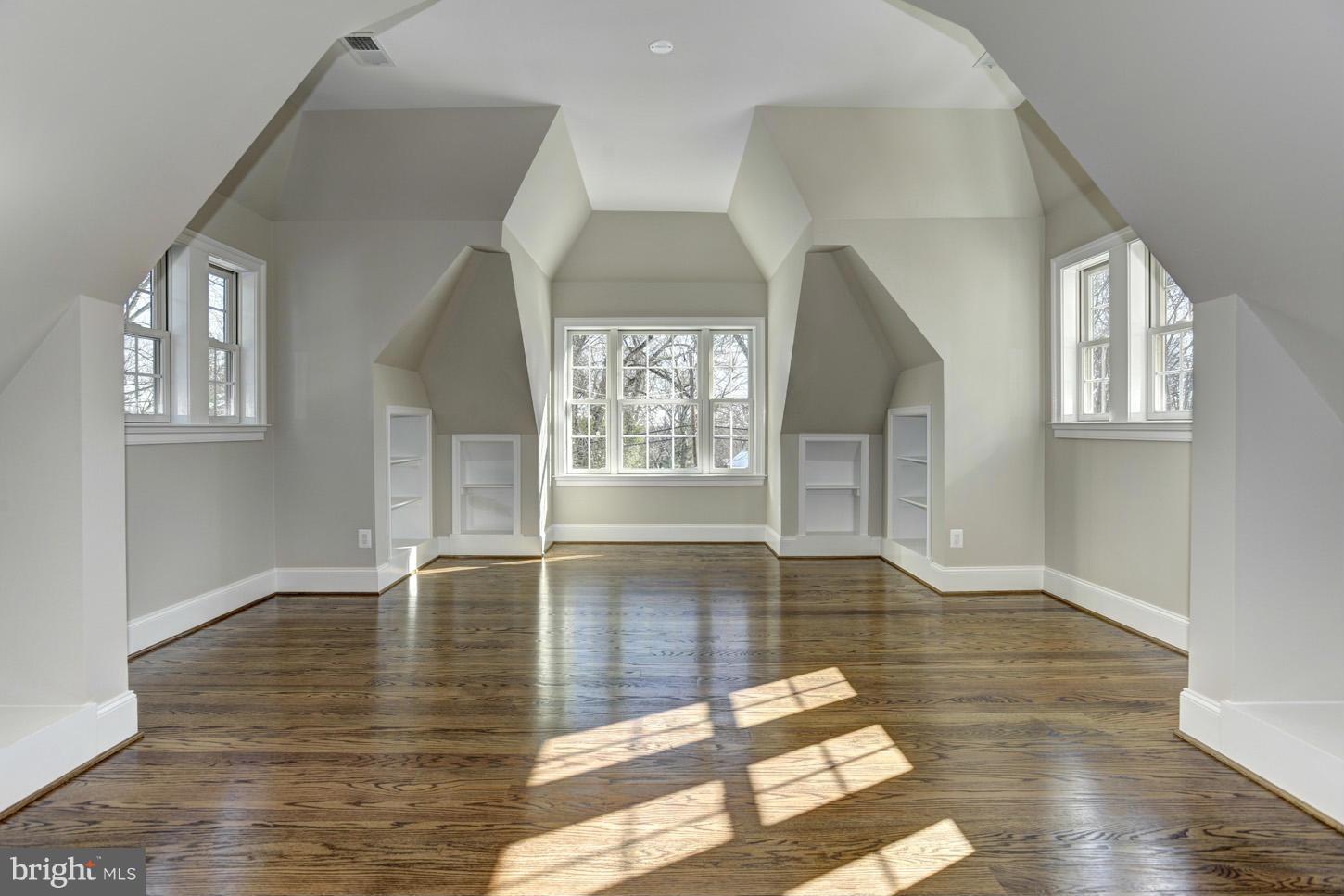 2108 Rockingham Street McLean, VA 22101 - Photo 23 of 30 Family Room