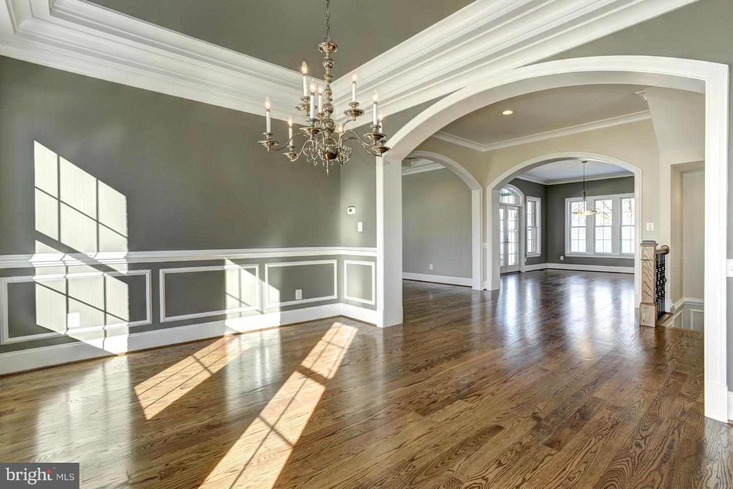 2108 Rockingham Street McLean, VA 22101 - Photo 10 of 30 Dining Room