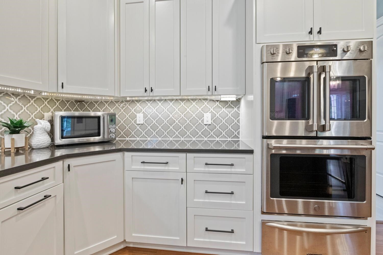1700 Sharnbrook Court Raleigh, NC 27614 - Photo 31 of 85 Double Door Oven & Warming Drawer