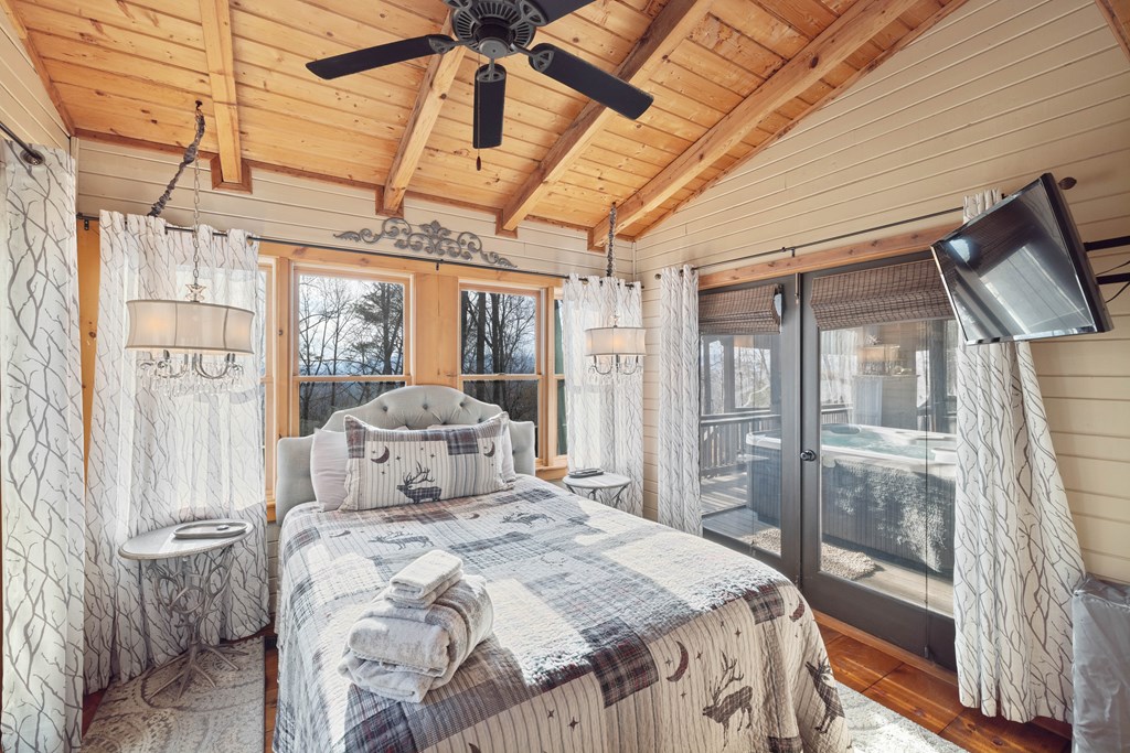 766 Laurel Ridge Drive Blue Ridge, GA 30513 - Photo 17 of 36