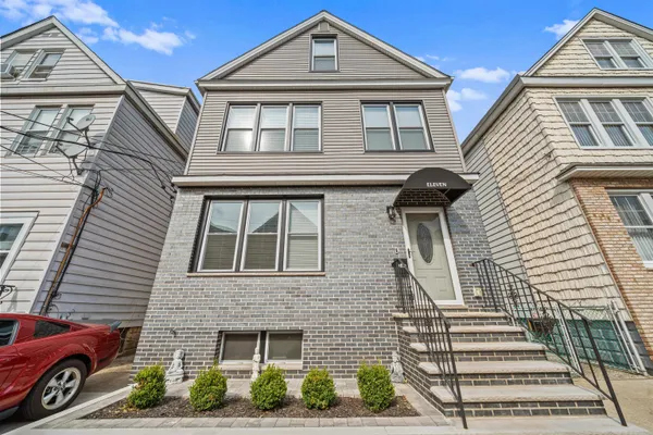 $3,700 | 11 Obrien Court, Bayonne, NJ 07002