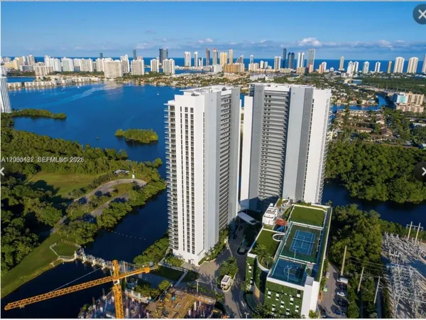 $4,500 | 16385 Biscayne Boulevard, Unit 1006, North Miami Beach, FL 33160