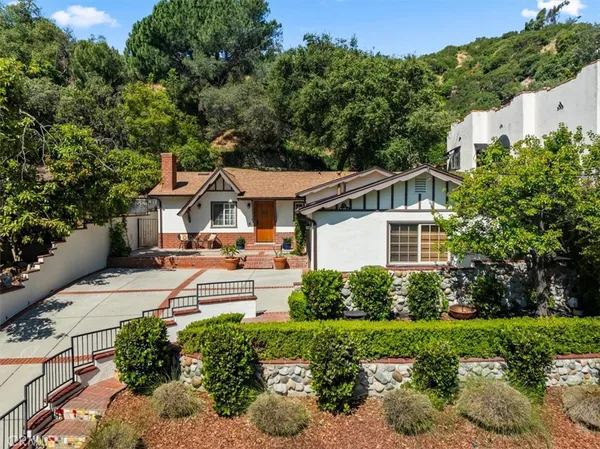 $1,185,000 | 431 Highland Place, Monrovia, CA 91016