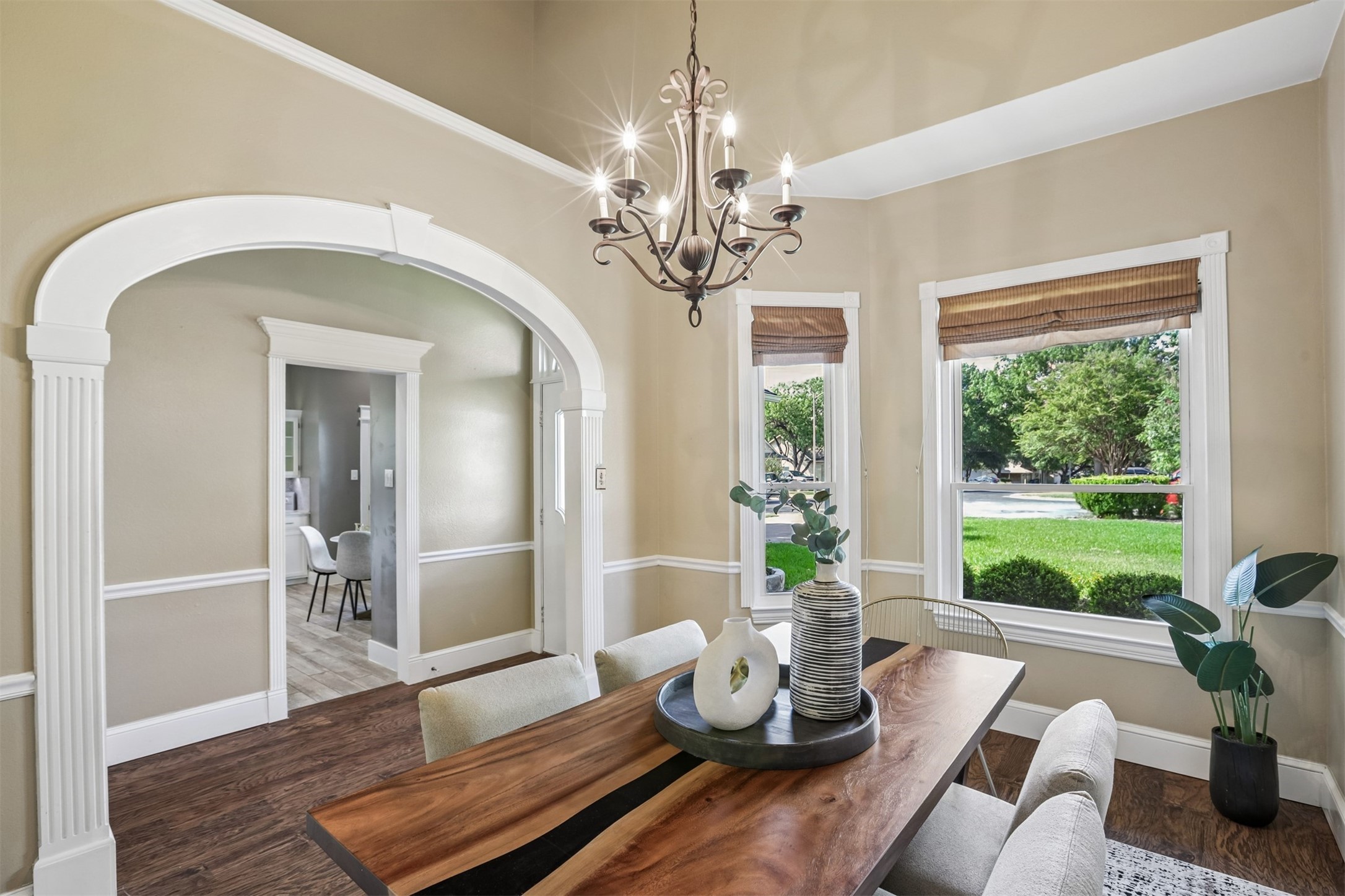 12500 Turkey Ridge Court Austin, TX 78729 - Photo 4 of 36 Gallery Image 4
