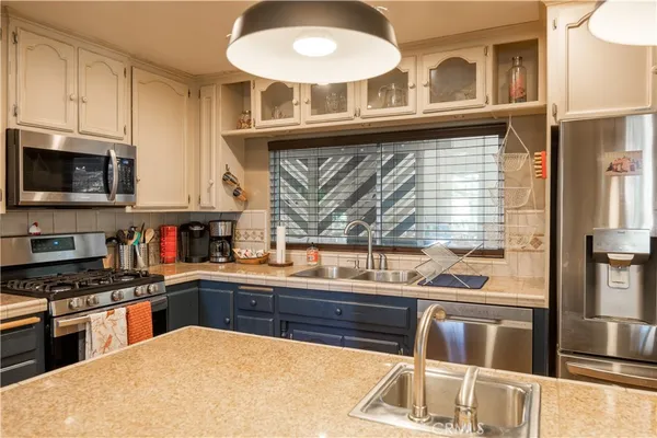 $560,000 | 875 Sierra Vista Drive, Twin Peaks, CA 92391