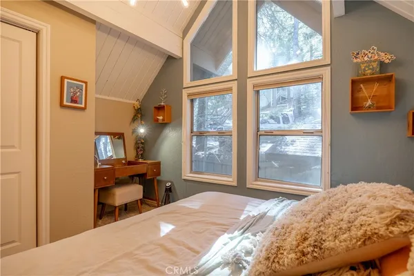 $560,000 | 875 Sierra Vista Drive, Twin Peaks, CA 92391