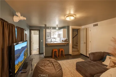 $560,000 | 875 Sierra Vista Drive, Twin Peaks, CA 92391