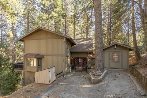 $560,000 | 875 Sierra Vista Drive, Twin Peaks, CA 92391
