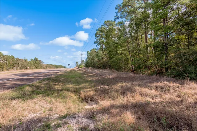 $899,000 | 3192 Highway 19, Huntsville, TX 77320