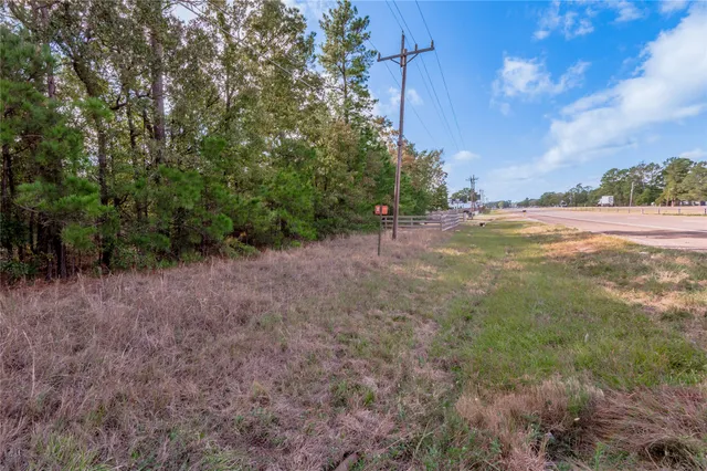 $899,000 | 3192 Highway 19, Huntsville, TX 77320