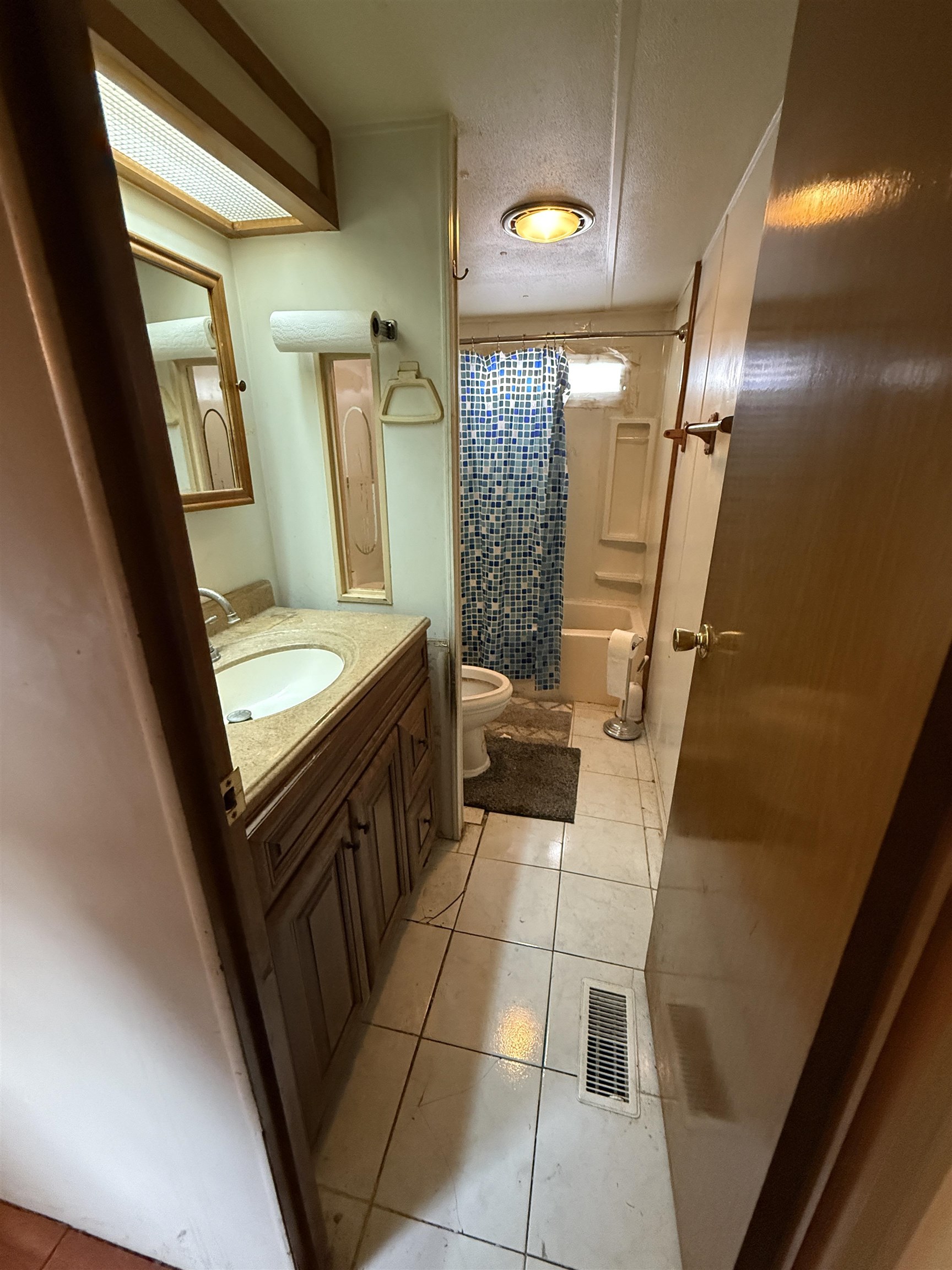 19 Grappone Drive Concord, NH 03301 - Photo 18 of 25