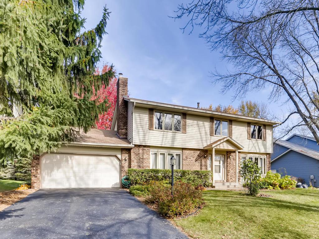 9464 Newcastle Road Woodbury, MN 55125 - Photo 1 of 1 Gallery Image 1