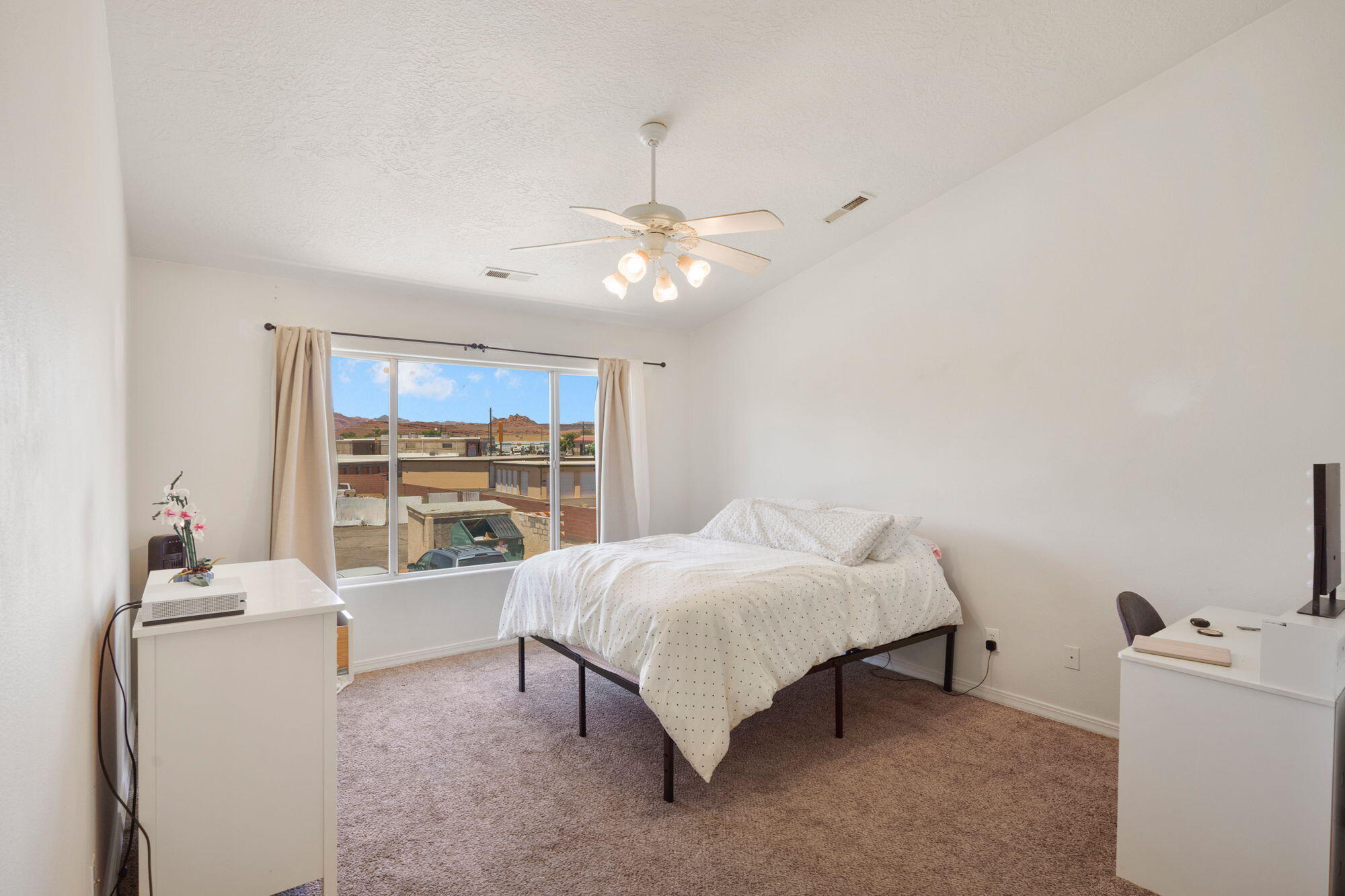 781 North Valley View Drive, Unit 64 St. George, UT 84770 - Photo 7 of 27 7-web-or-mls-DSC09526