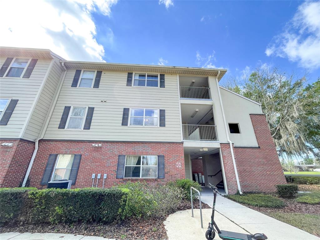 2360 Southwest Archer Road, Unit 913 Gainesville, FL 32608 - Photo 1 of 1