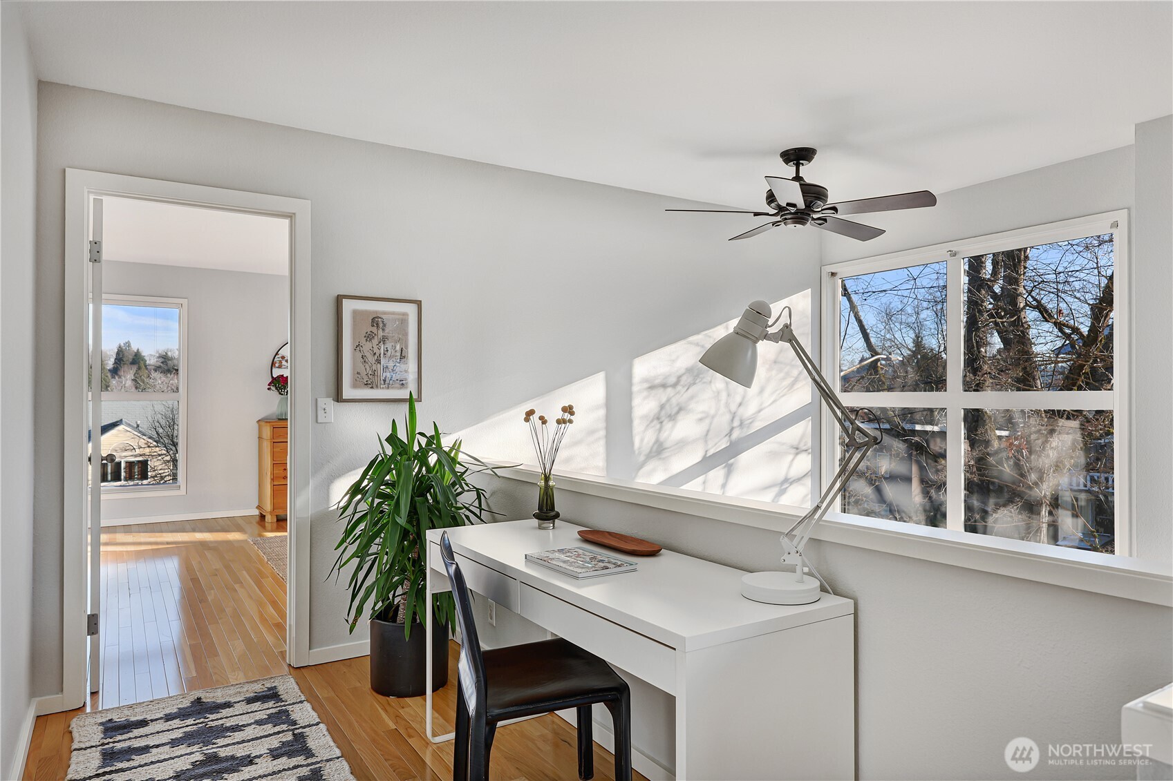 2610 East Helen Street Seattle, WA 98112 - Photo 15 of 31