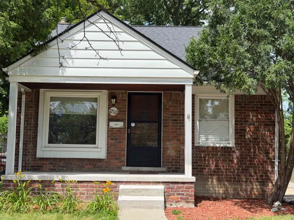 $2,000 | 1292 Aline Drive, Grosse Pointe Woods, MI 48236