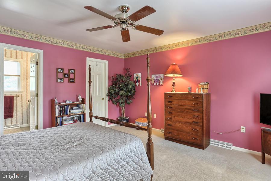 303 Coventry Lane Lititz, PA 17543 - Photo 17 of 34