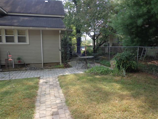 109 Riverside Drive Columbia, TN 38401 - Photo 19 of 20 The stone walkway continues to the back of the property.