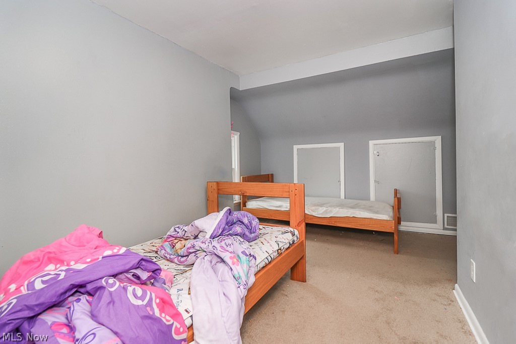 4326 Redding Road Cleveland, OH 44109 - Photo 25 of 33