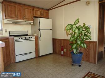 723 Berry Road Wilmington, DE 19810 - Photo 3 of 11 Gallery Image 3