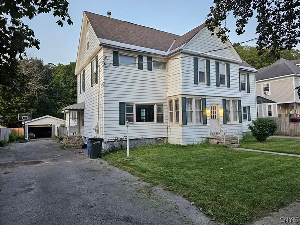 $180,000 | 9433 Elm Street, New Hartford, NY 13319