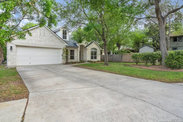 $2,500 | 13443 Blackstone, Universal City, TX 78148
