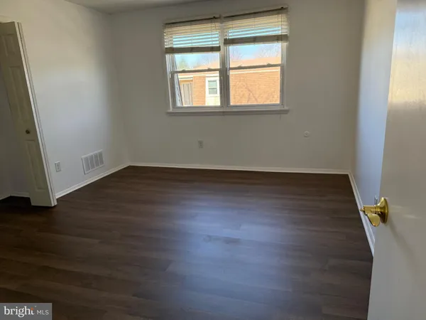 $2,000 | 23-6 Florence Tollgate, Florence, NJ 08518