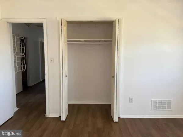 $2,000 | 23-6 Florence Tollgate, Florence, NJ 08518