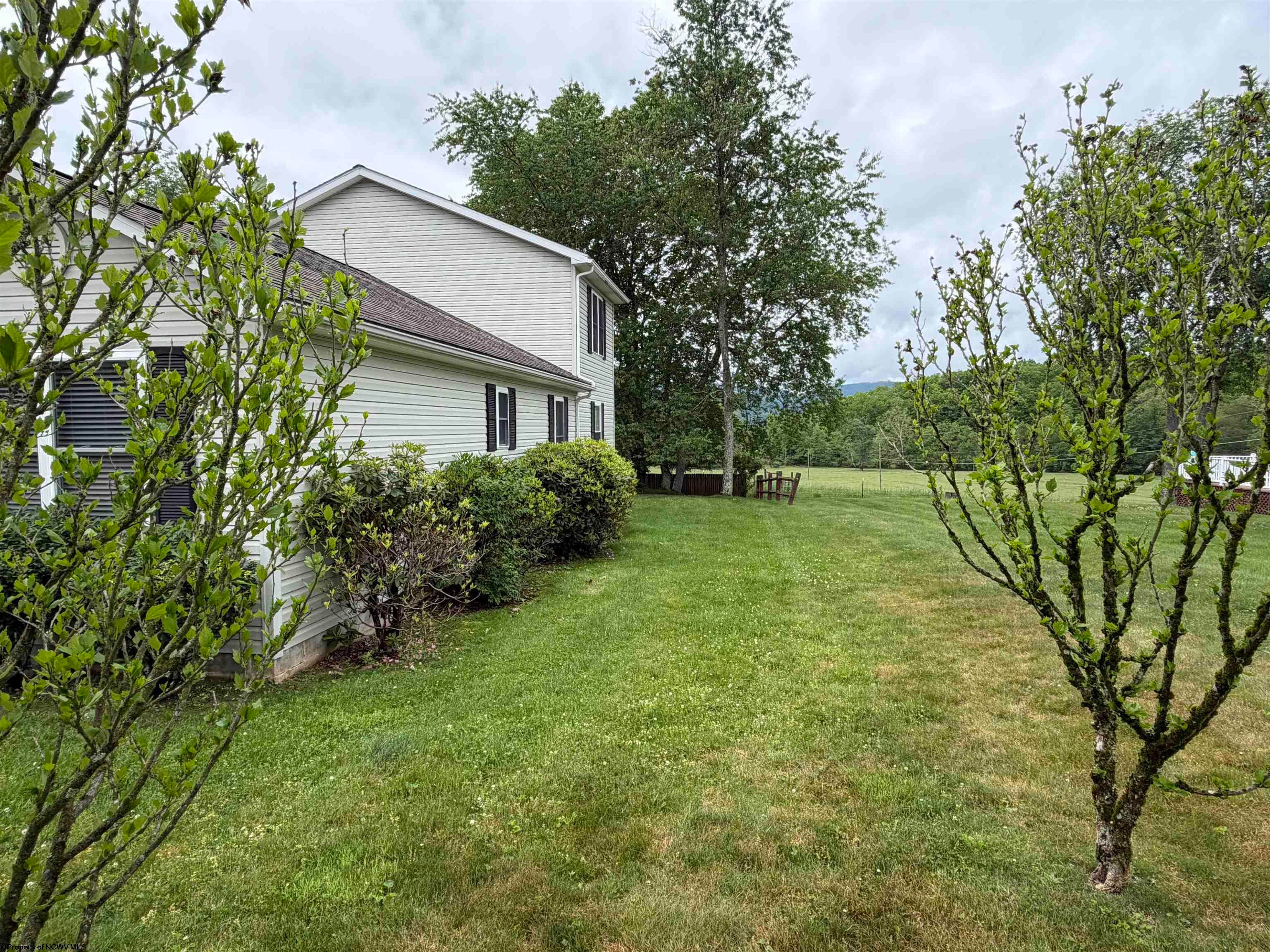 214 Edgewood Ests Road Beverly, WV 26253 - Photo 9 of 44 Gallery Image 9