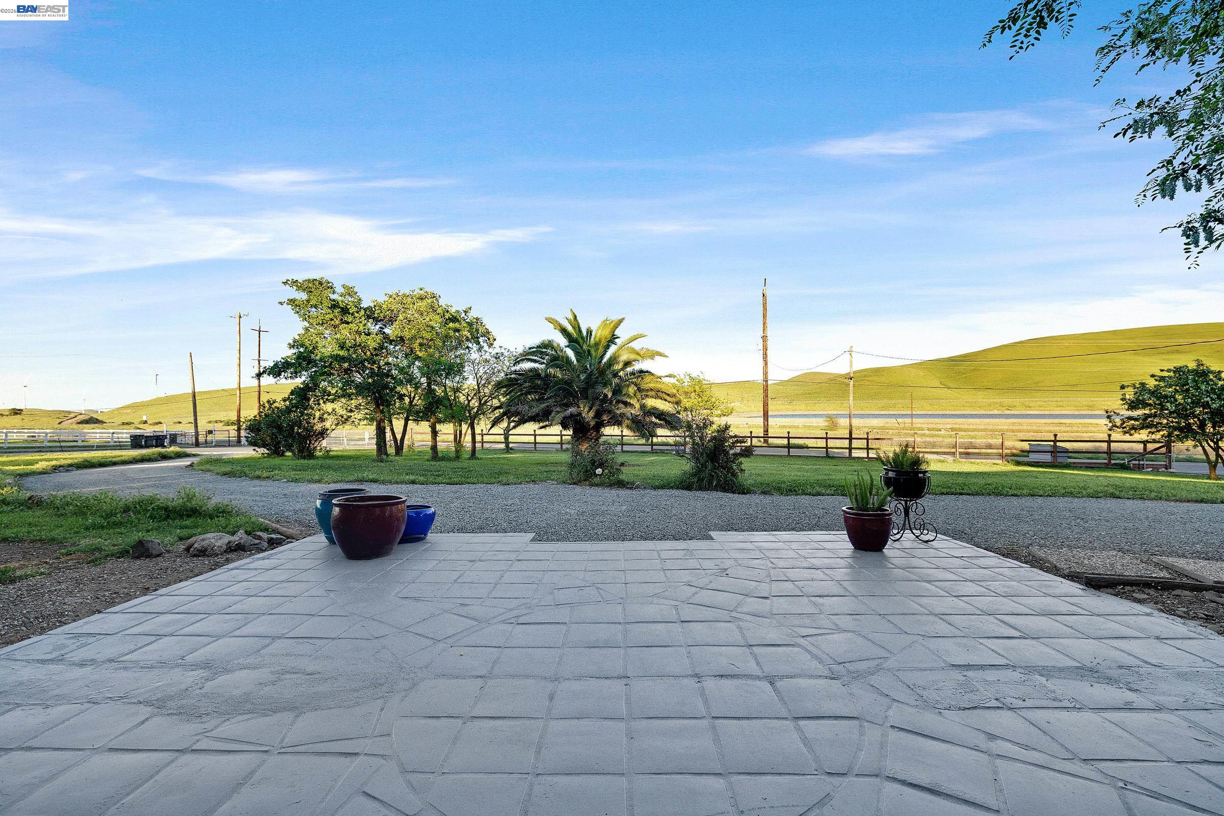 4002 Dyer Road Livermore, CA 94551 - Photo 6 of 54