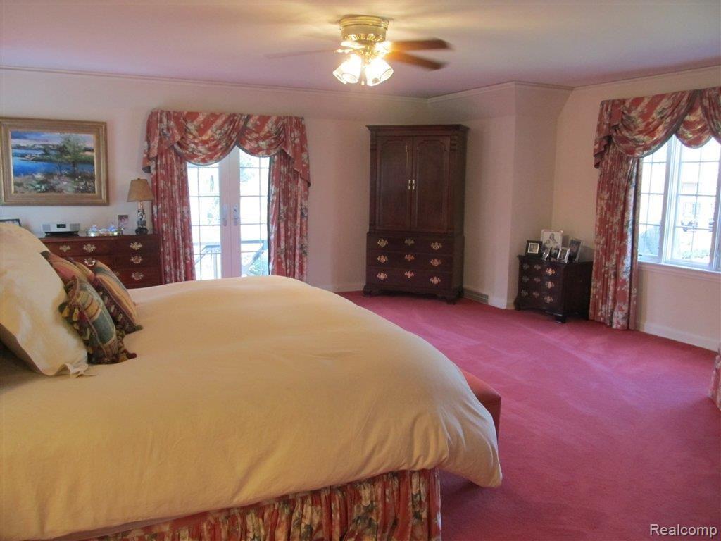 215 Cloverly Road Grosse Pointe, MI 48236 - Photo 12 of 24 IMG_2905.JPG