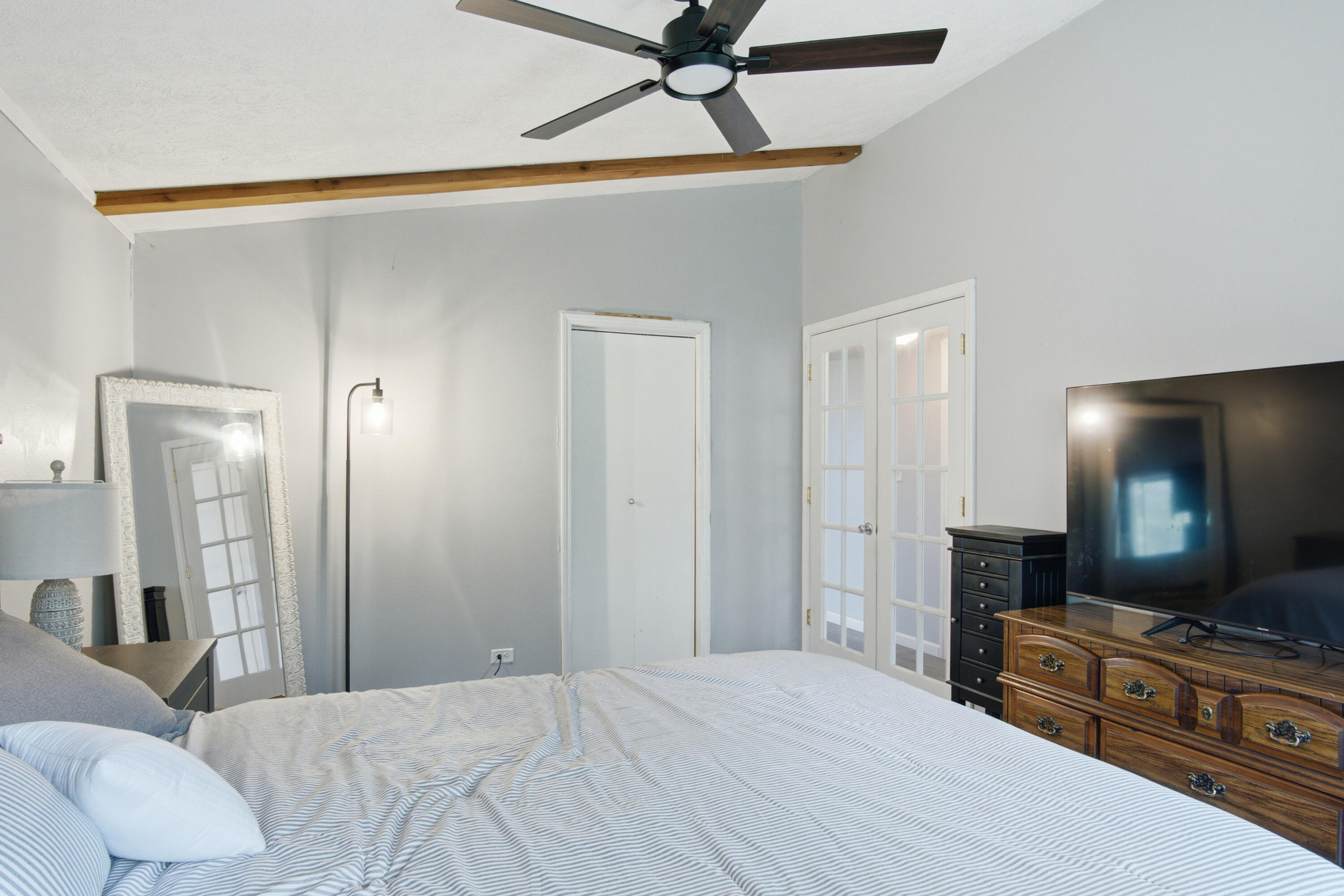 8890 Northwest Lake Road Six Lakes, MI 48886 - Photo 13 of 32 DSC02545