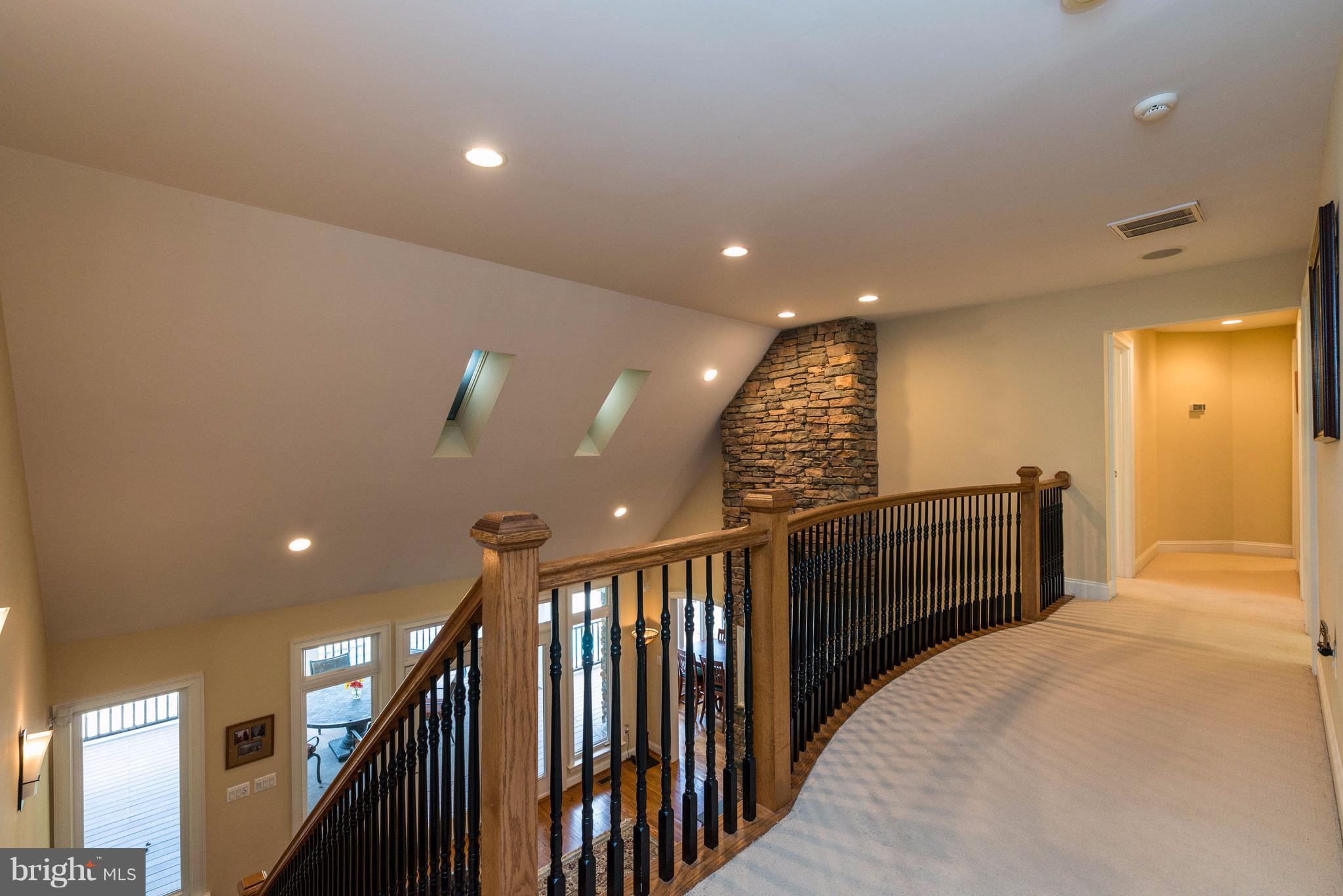 11810 Frederick Road Ellicott City, MD 21042 - Photo 17 of 30 Landing
