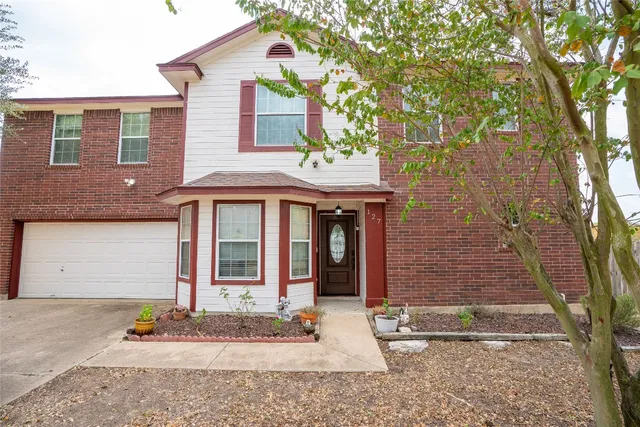 $450,000 | 127 Meadow Way, Cedar Creek, TX 78612