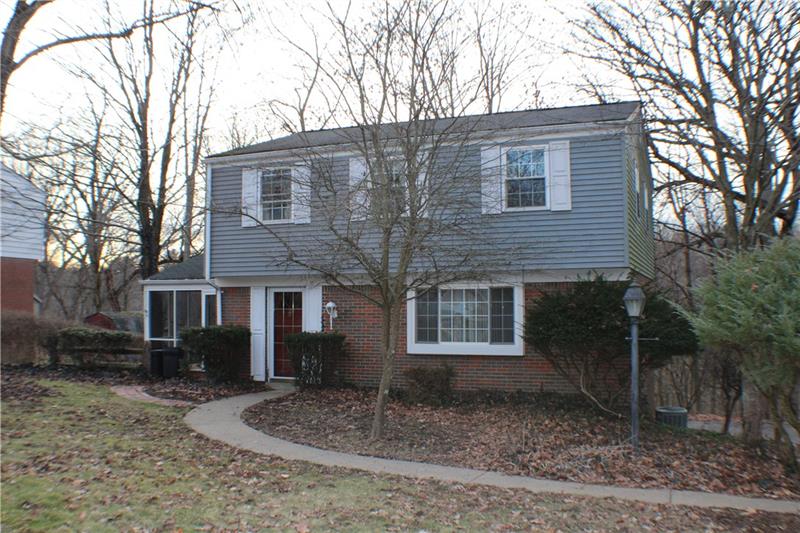 138 Tory Road Coraopolis, PA 15108 - Photo 2 of 19 Gallery Image 2