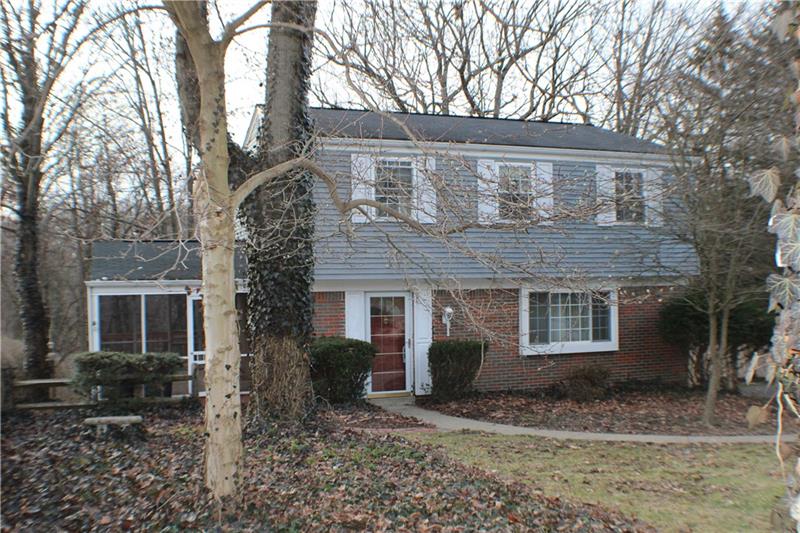 138 Tory Road Coraopolis, PA 15108 - Photo 3 of 19 Gallery Image 3