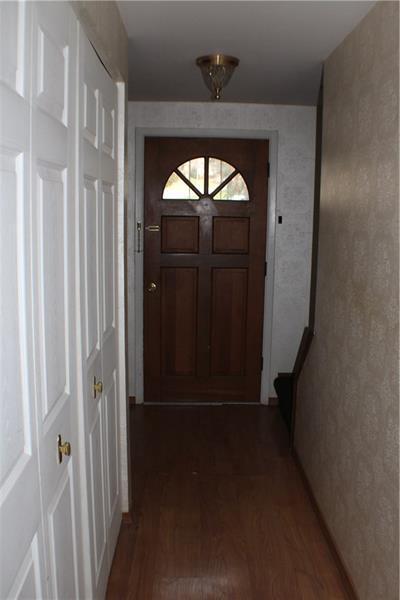 138 Tory Road Coraopolis, PA 15108 - Photo 7 of 19 Gallery Image 7
