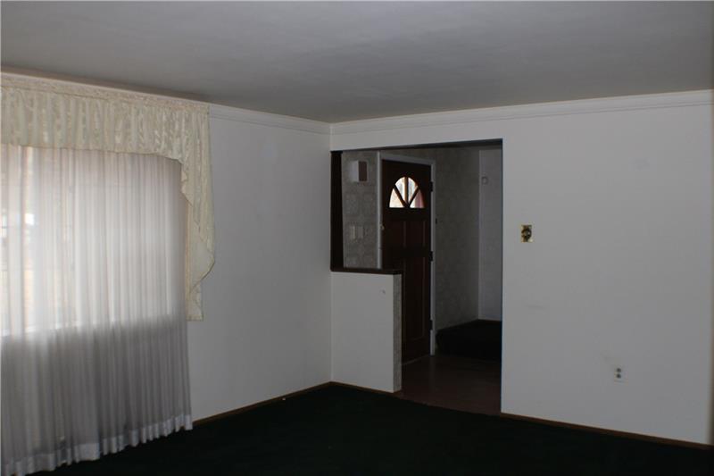 138 Tory Road Coraopolis, PA 15108 - Photo 9 of 19 Gallery Image 9