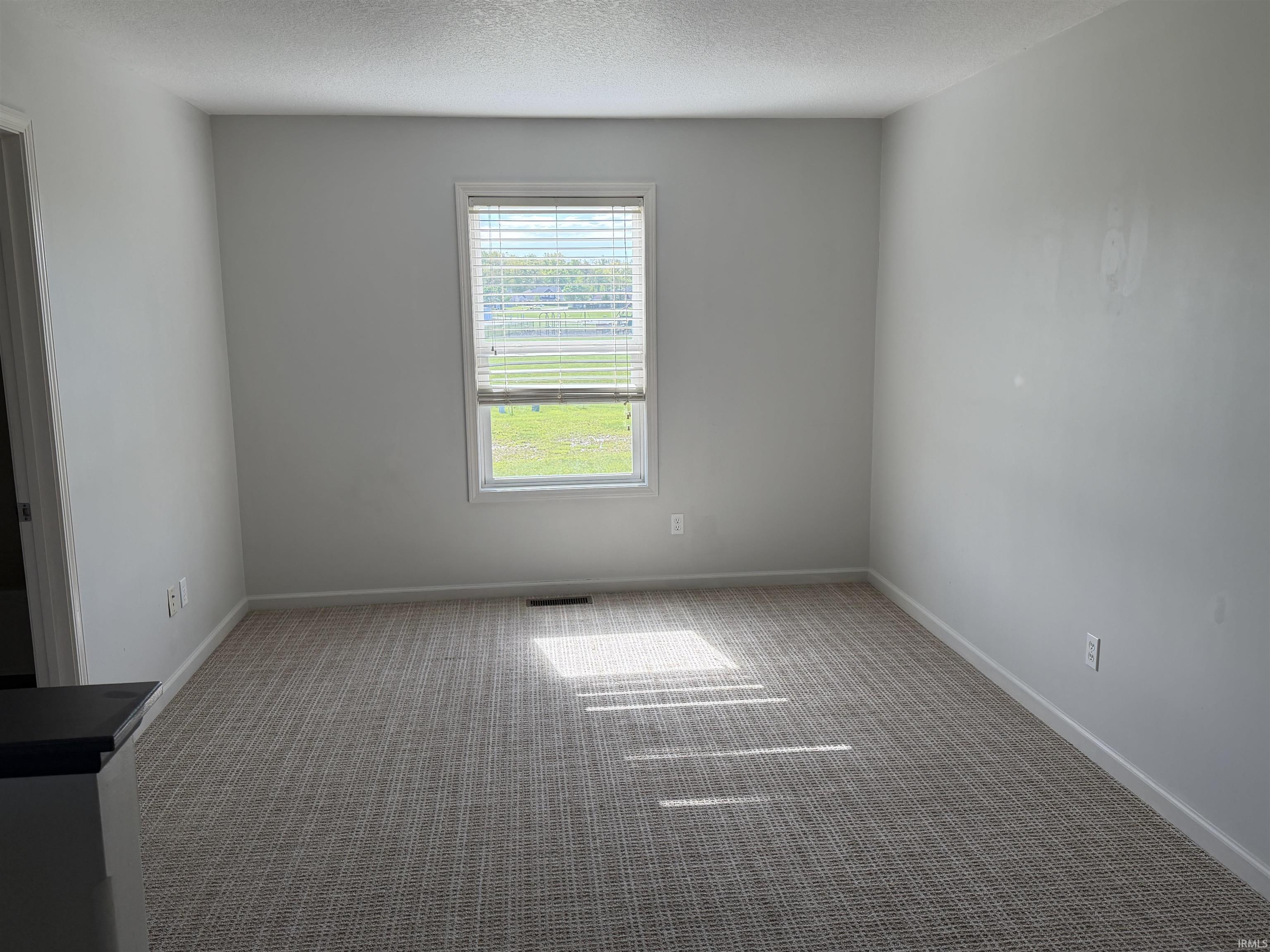 12228 Shearwater Run Fort Wayne, IN 46845 - Photo 13 of 35
