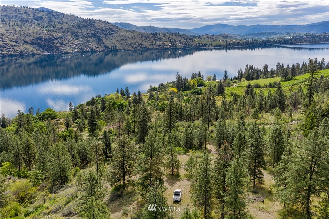 15315 South Lakeshore Road Chelan, WA 98816 - Photo 1 of 5 Gallery Image 1