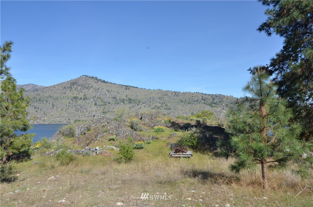 15315 South Lakeshore Road Chelan, WA 98816 - Photo 2 of 5 Gallery Image 2