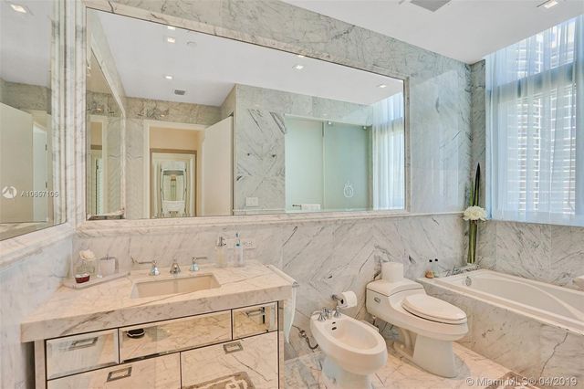 $3,400,000 | 17475 Collins Avenue, Unit 2001, Sunny Isles Beach, FL 33160